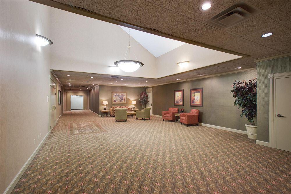 Holiday Inn Coralville - Iowa City By Ihg Интерьер фото