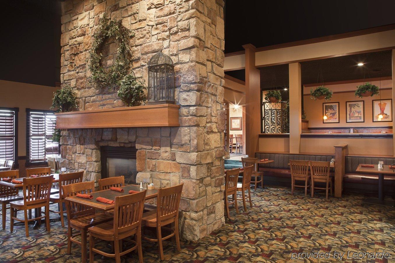 Holiday Inn Coralville - Iowa City By Ihg Экстерьер фото