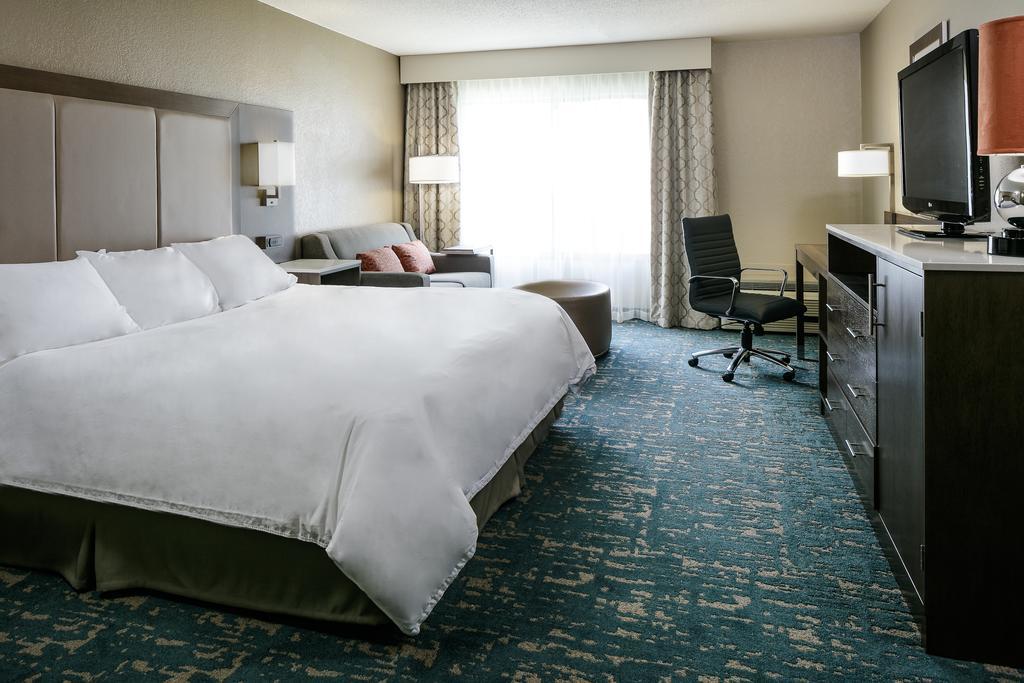 Holiday Inn Coralville - Iowa City By Ihg Экстерьер фото