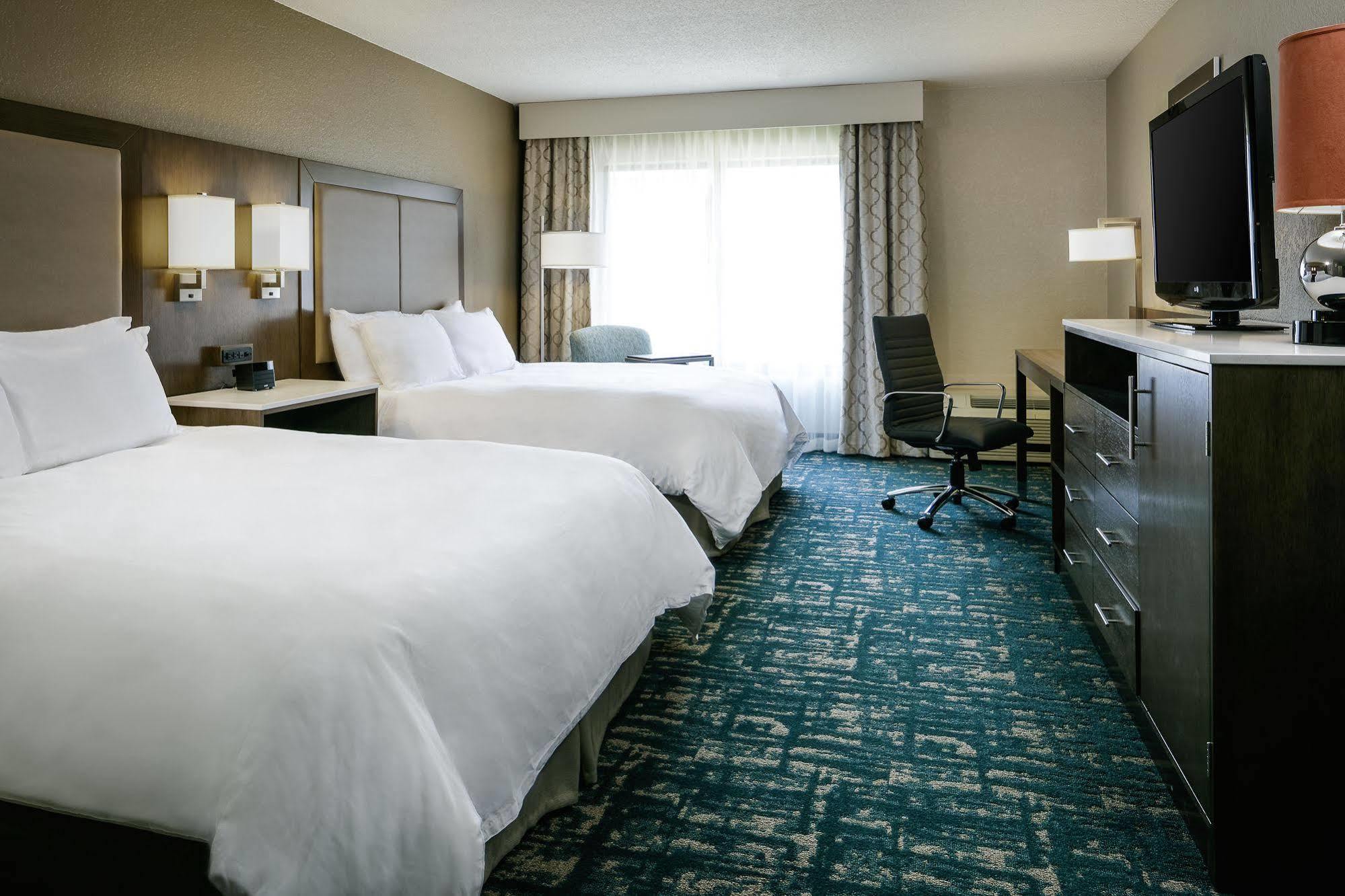 Holiday Inn Coralville - Iowa City By Ihg Экстерьер фото