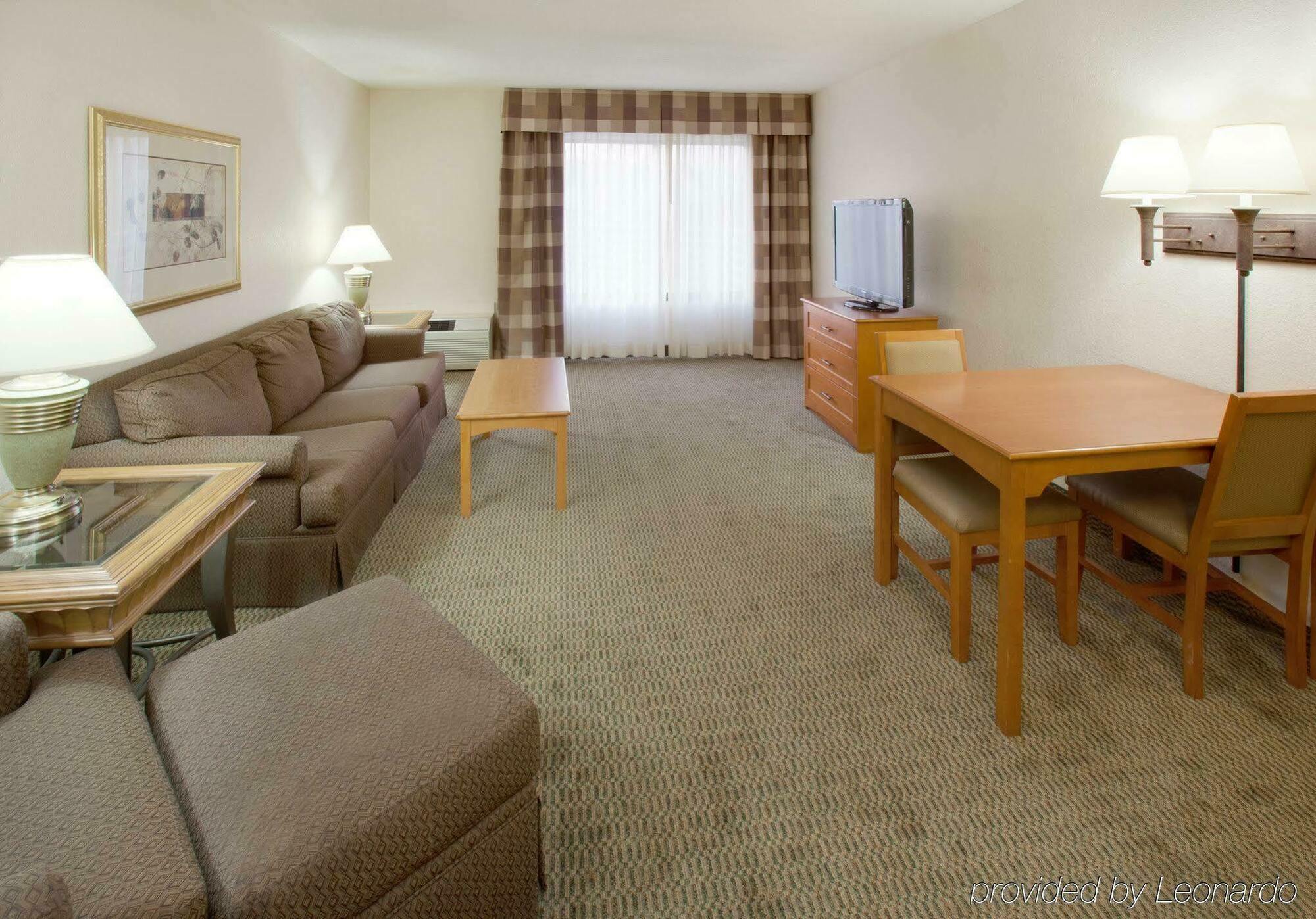 Holiday Inn Coralville - Iowa City By Ihg Экстерьер фото