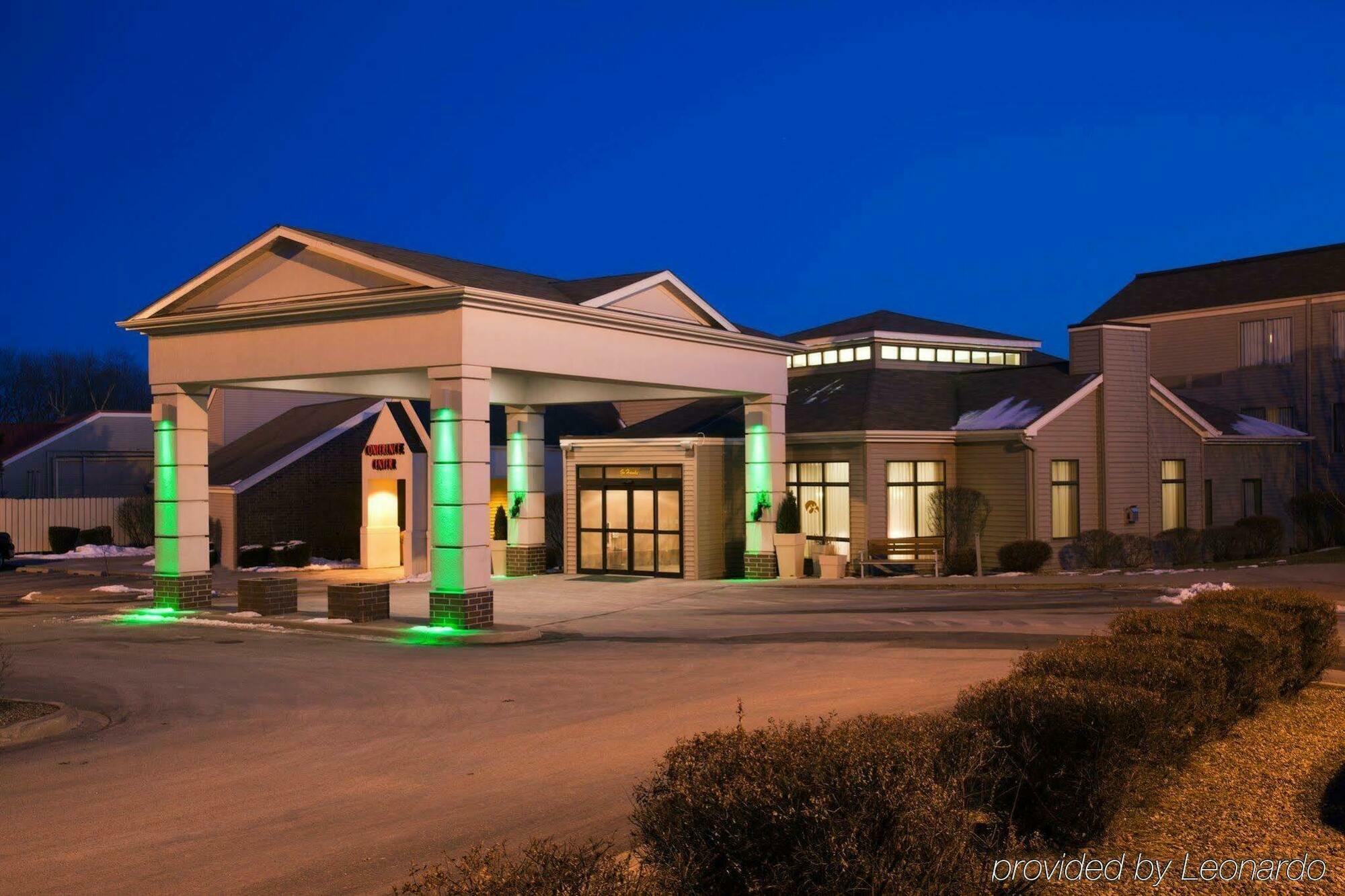 Holiday Inn Coralville - Iowa City By Ihg Экстерьер фото